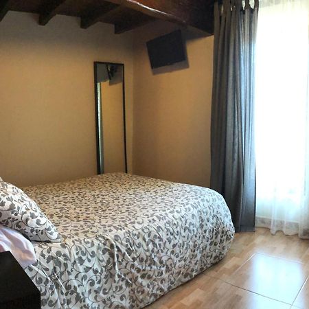 Albergue Ponte Olveira Mazaricos Eksteriør billede